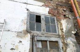 Blick in die Zukunft; Denkmalgerechte Restaurierung seltener Kastenfenster in Greifswald!